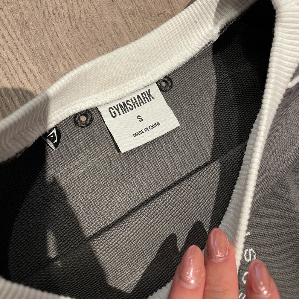 Gymshark Legacy Cropped Sweater *IN GREY* - Picture 6 of 10